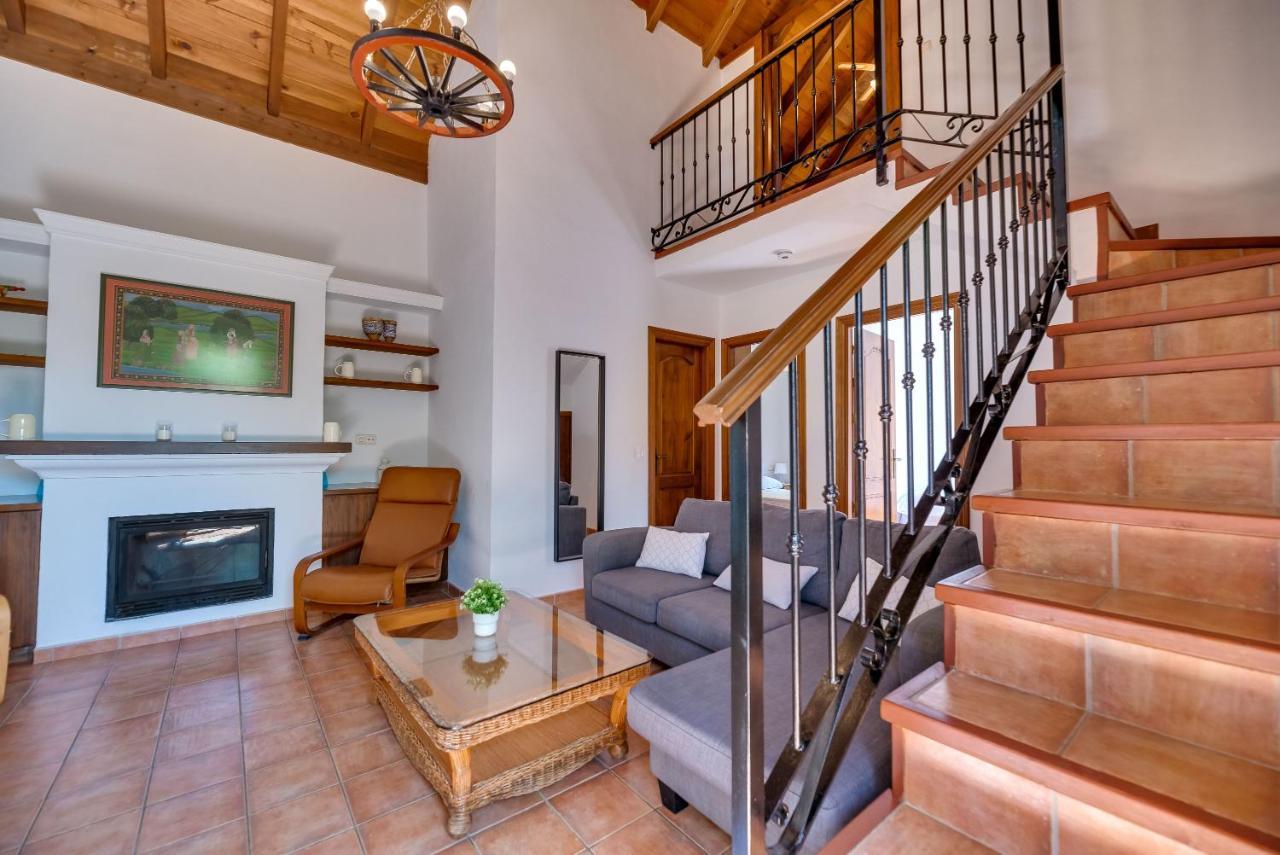 Casa Rural Entre Ojen Y Marbella 外观 照片